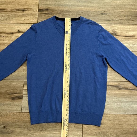 Men's Club Room Sweater SZ Small Merino Wool Blend V Neck Pullover Blue - Picture 6 of 9